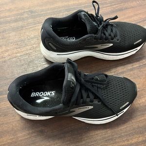 Brooks women’s ghost 14 running shoes